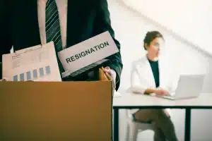 İşçi istifasında kıdem tazminatı süreci