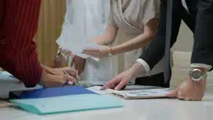 İş Kanunu’nda KEP üzerinden bildirim ve SGK başvurularında yurt dışı süreçleri anlatan resmi açıklama görseli