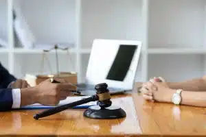 İzinsiz yabancı çalıştırmada işverenin sorumlulukları ve sınır dışı masrafları